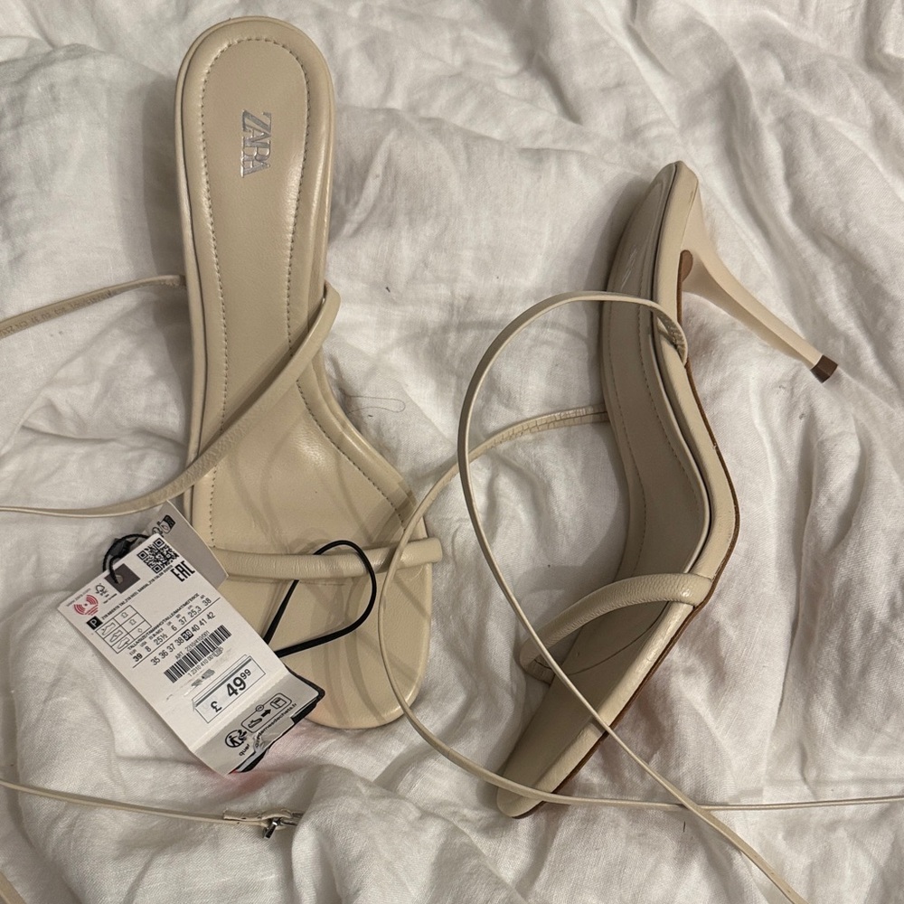 Zara Women's Beige Strappy Heels